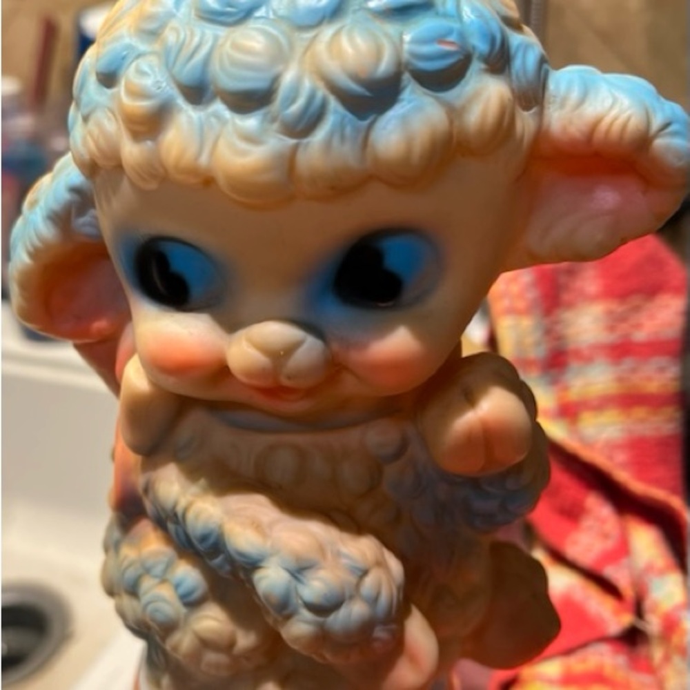 VINTAGE RUBBER/PLASTIC LAMB TOY - Picture 2 of 5